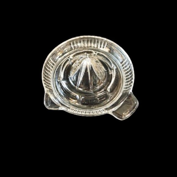 Vintage Clear Glass Hand Juicer Citrus Reamer w Pour Spout Handle - Picture 1 of 10
